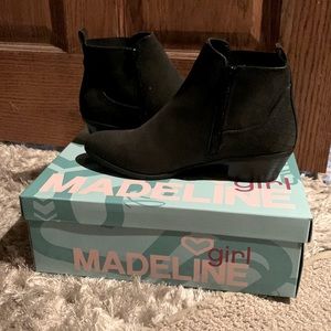 Size 8 womens booties